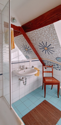Bathroom 4, Hotel garni Lindenhof im Steigerwald, Haßberge