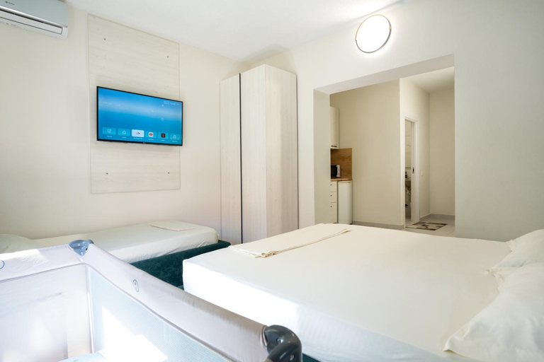 Bedroom 2, Villa Hoxha 80, Durrësit