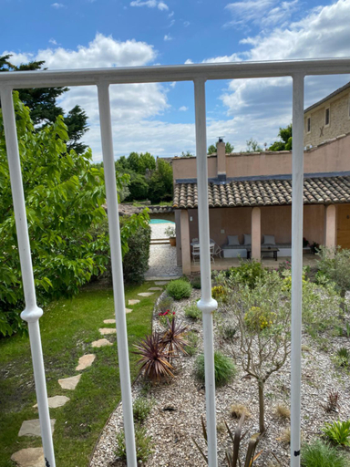 Others 4, Le mas d'Orsan chambres d'hotes, Gard