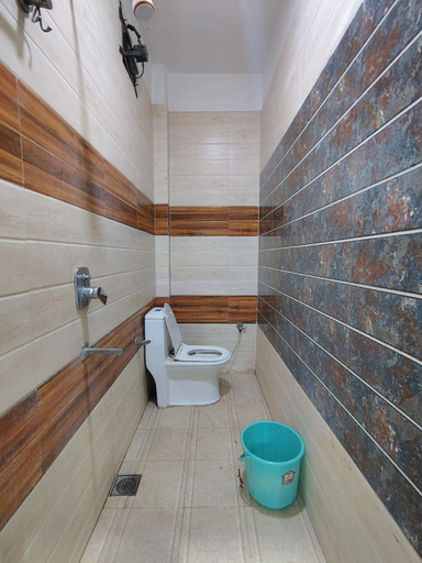 Bathroom 5, Gayatri Villa, Faizabad