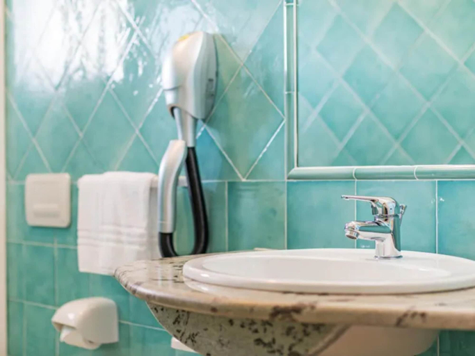 Bathroom 5, Studio in Meernahe auf Sardinien, Nuoro