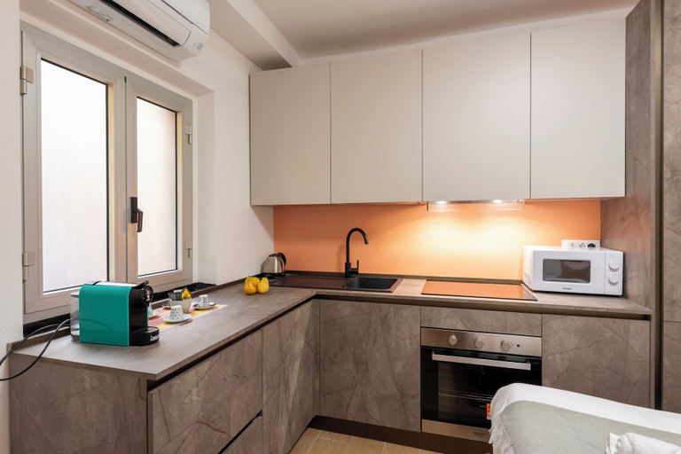 Private kitchenette 4, Vico Trau Sestri Ponente Apartments, Genova