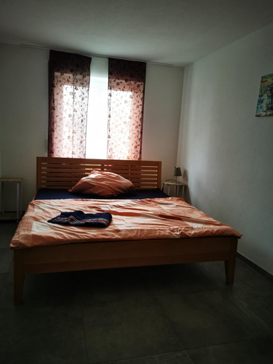 4, Casa Friedolin Privatzimmer mit eigenem Bad & Zugang zu Kuche und Wohnzimmer, Bodenseekreis