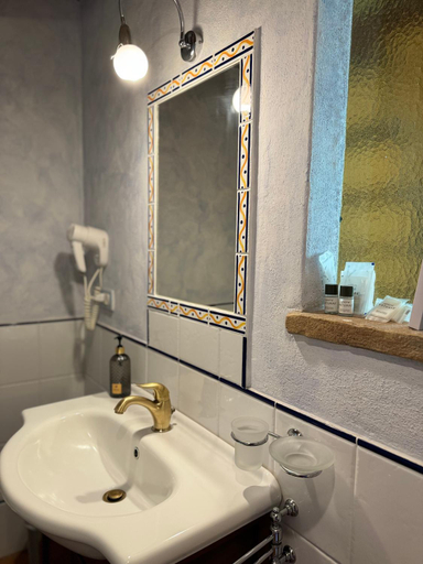 Bathroom 4, Pienzalettings "Suites", Siena