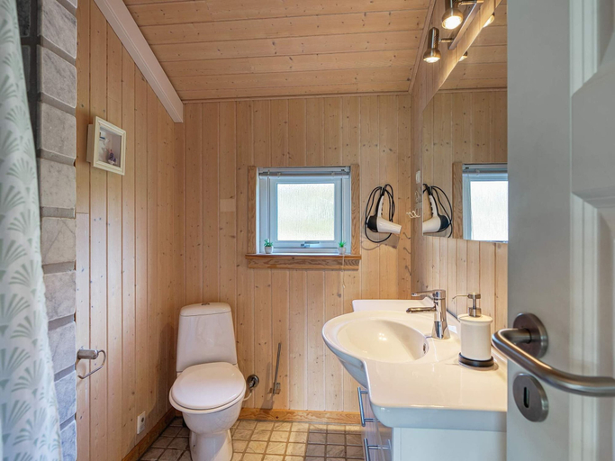 Bathroom 3, 5 Star Holiday Home in Rodby, Lolland