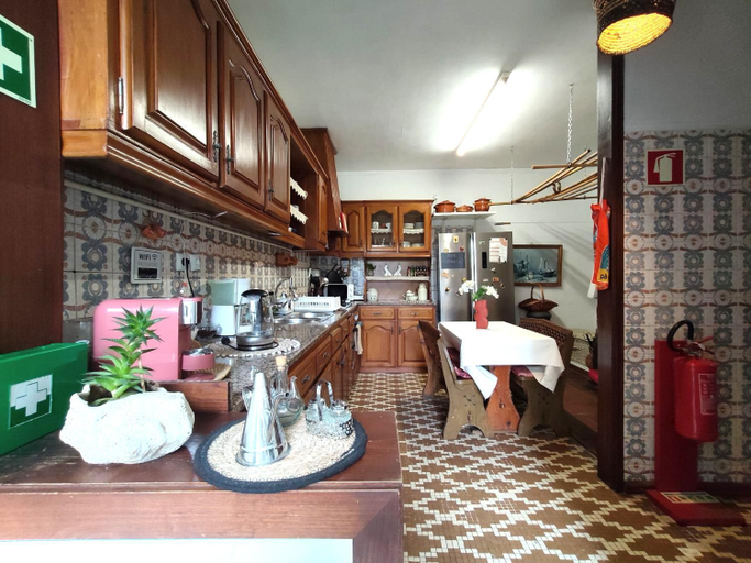 Food & Drinks 4, Casa Os Maias - Jardim, terraco e espaco para 10 pessoas, Mirandela