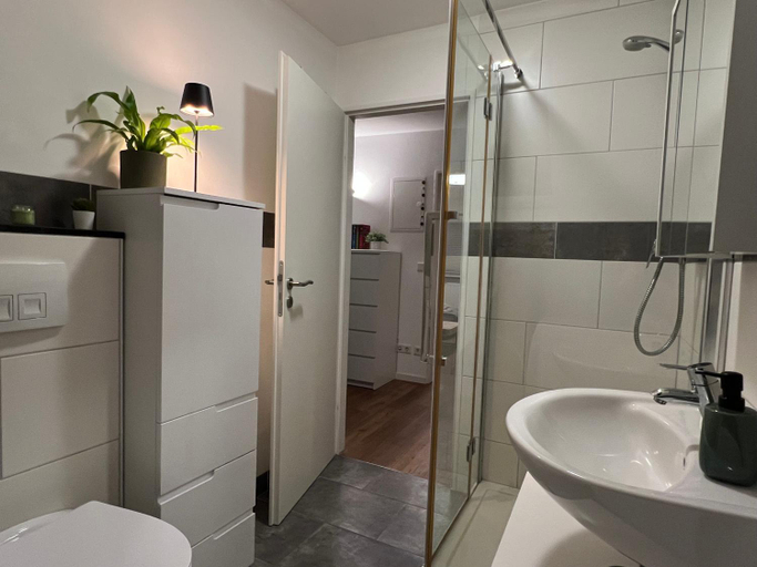 Bathroom 2, ImmerFrei Apartments, Rhein-Neckar-Kreis