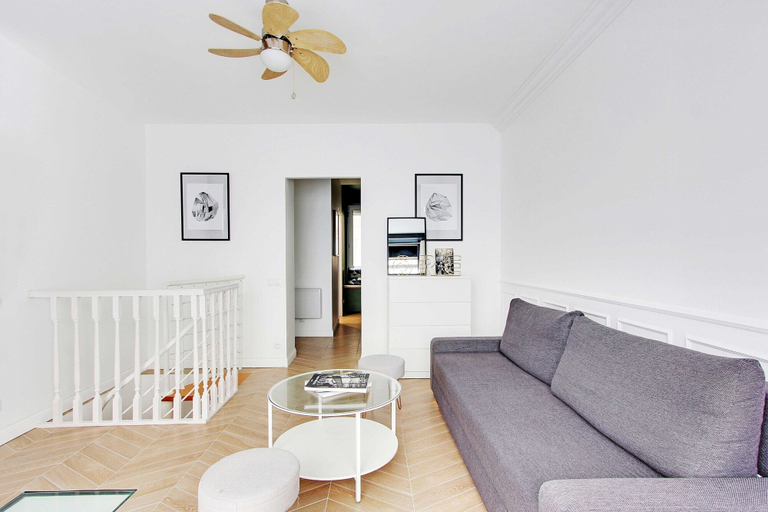 Living area 4, Modern Apartment - 1br/4p - Paris Center, Paris