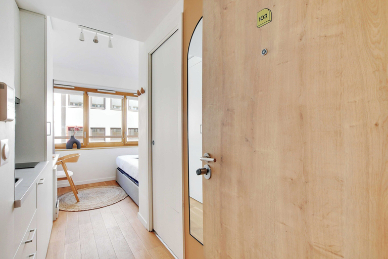 Room 4, Residence Helios - Cosy Bedroom 2p With Rooftop, Paris