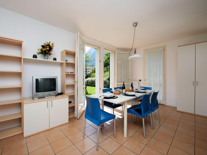 Dining 4, Apartment in Porlezza-formerly TUI Ferienhaus, Como