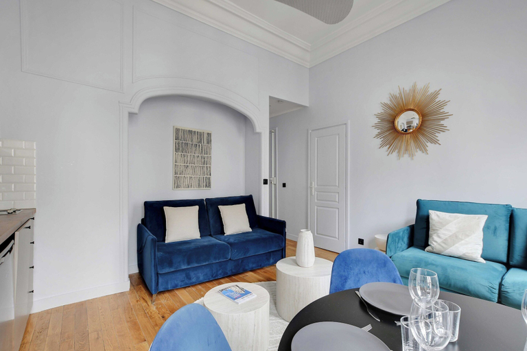 Living area 4, Intimate apartment - 1BR/4P - Bastille, Paris