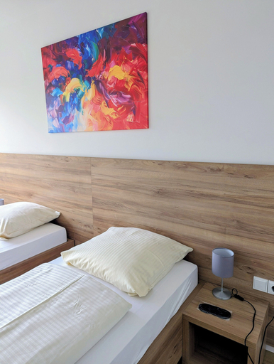 Bedroom 4, Hotel Herian, Ebersberg