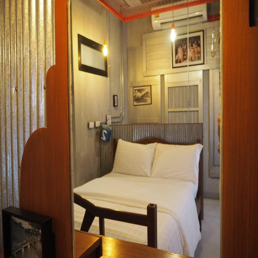 Room 4, Premier Deluxe Double Chic Comfort Awaits, Khlong San