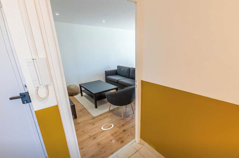 Interior 2, Private Room in a Shared Flat - Lyon 8e, Rhône