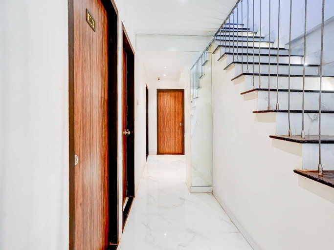 Interior 5, Hotel O Lokhandwala Andheri West, Mumbai Suburban