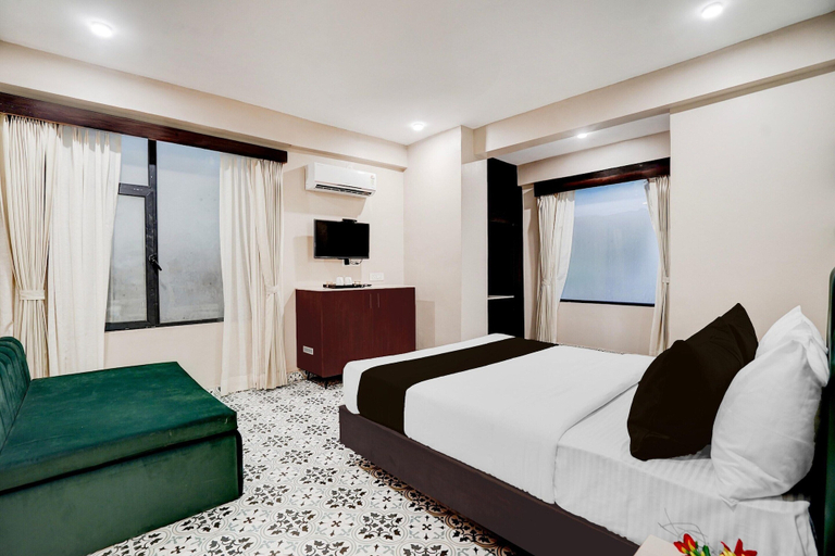 Room 3, Super Townhouse Chandpole Metro Station, Jaipur