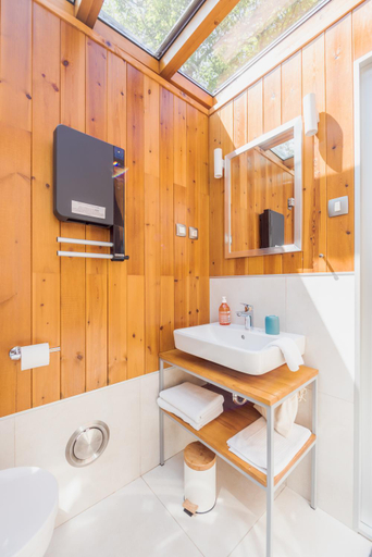 Bathroom 2, LA RESERVE DE L'AUBE - Hebergements insolites Luxe et Design, Aube