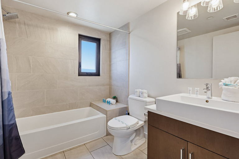 Bathroom 4, Ocean Park 10, San Diego