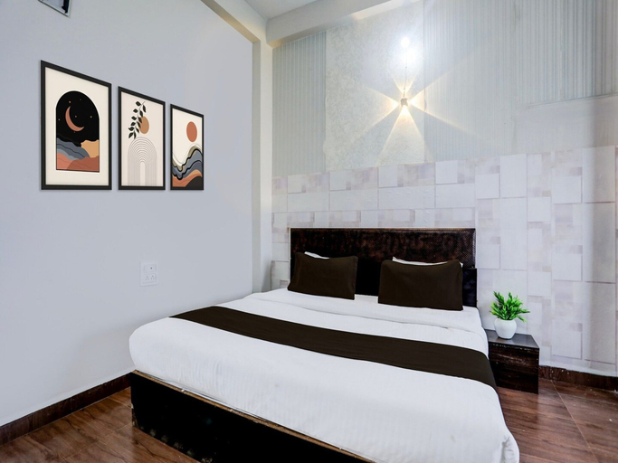 Room 2, Collection Rail Formerly Shanti Heritage, Guna