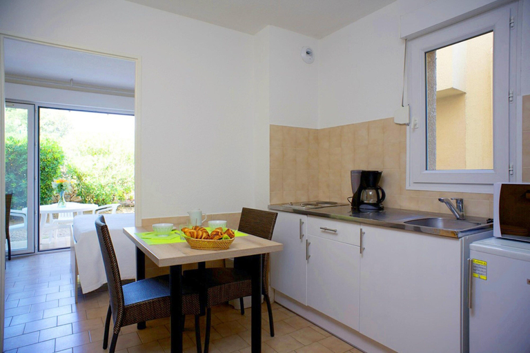 Private kitchen 4, Corsican Coastal Apartment for 4, Haute-Corse