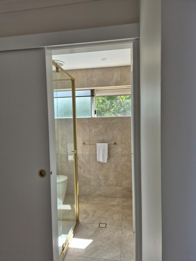 Bathroom 2, Noosa Sun, Noosa - Noosa-Noosaville