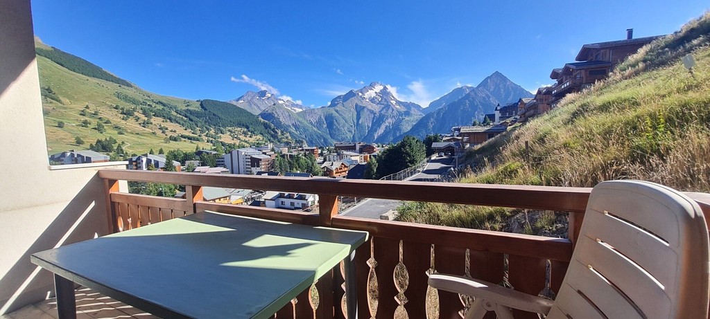 Exterior, Spacious Apartment in Les Deux Alpes, Isère