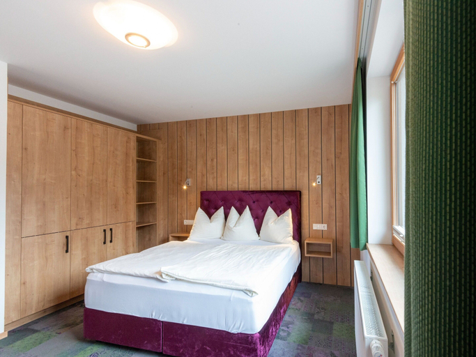 Bedroom 3, Apartment in Wald Near Zillertal Arena, Zell am See