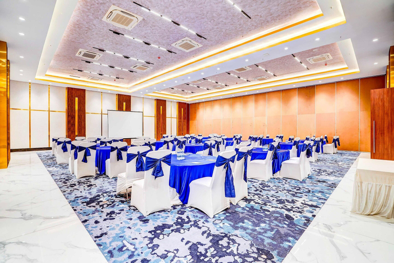 Meeting facility, Sunday Hotel & Residences Gurugram, Gurgaon