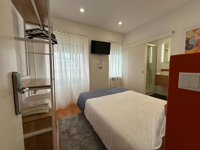 Bedroom 1, Gloria 10, Lisbon