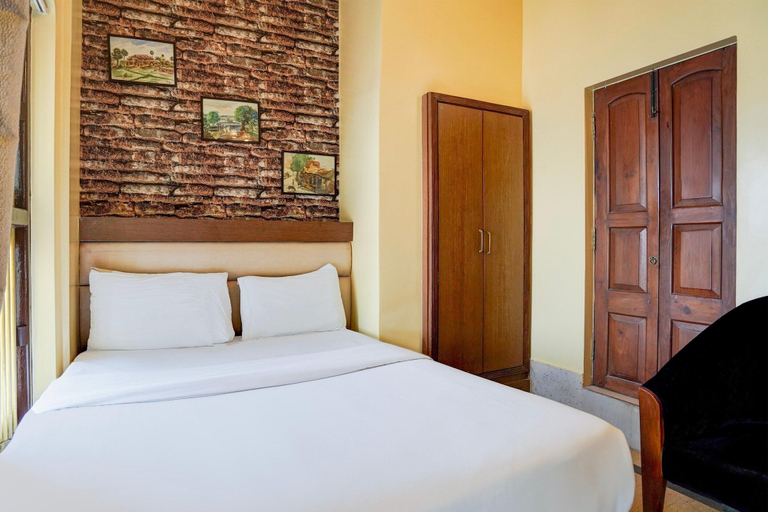 Room 5, Palette Heritage Scindia Ghat, Varanasi