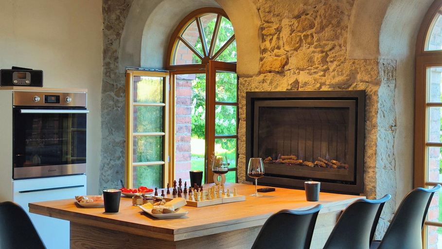Private kitchen, Lichtdurchflutetes Apartment mit Sauna & Kamin, Bautzen