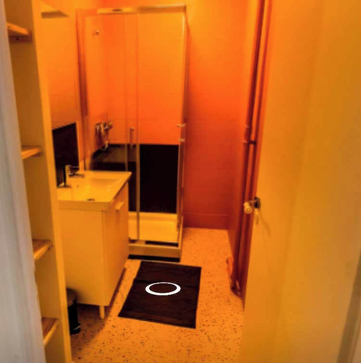 Bathroom 1, Private Room in a Shared Flat - Lyon 8, Rhône