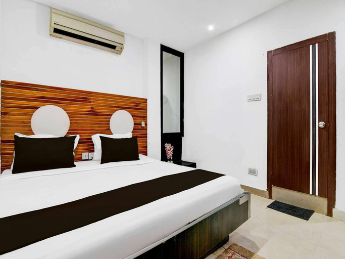 Room 4, Hotel O Minto Park, Kolkata