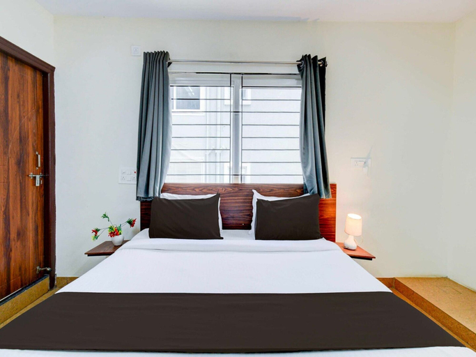 Room 2, Townhouse Madinaguda, Hyderabad