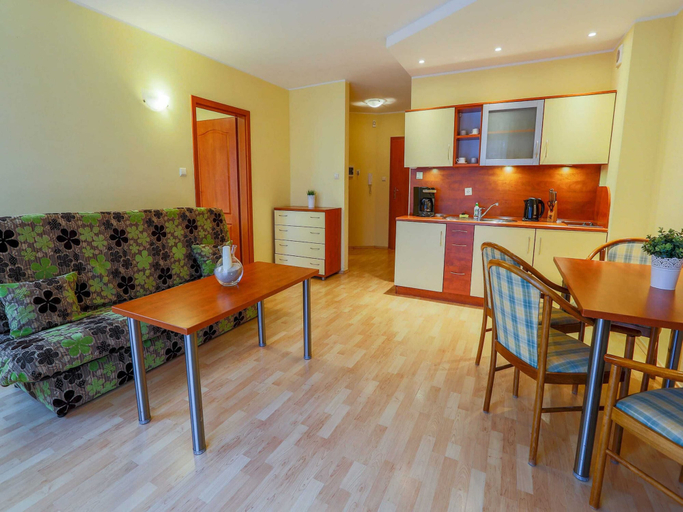 Others 2, Exquisite Apartment in Miedzyzdroje With Balcony, Kamień