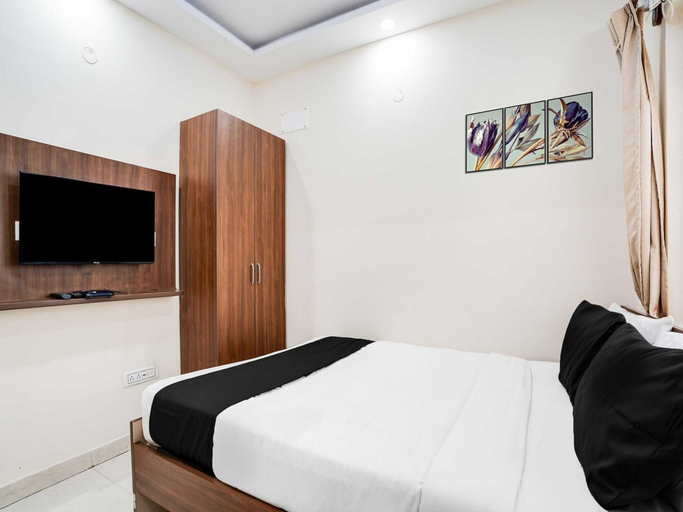 Room 4, Collection O Bangalore Near Reva Circle, Bangalore