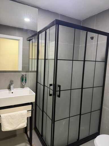 Bathroom 5, Lily Airport Otel, Arnavutkoy