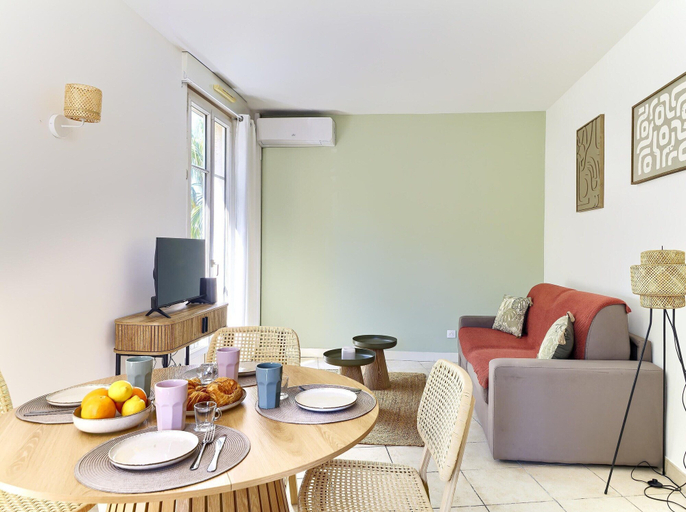 Living room 3, Family apartment in Juan les Pins, Alpes-Maritimes