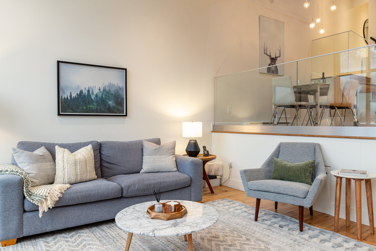 Living area 2, Ridgeline Retreat at Sundance, Squamish-Lillooet