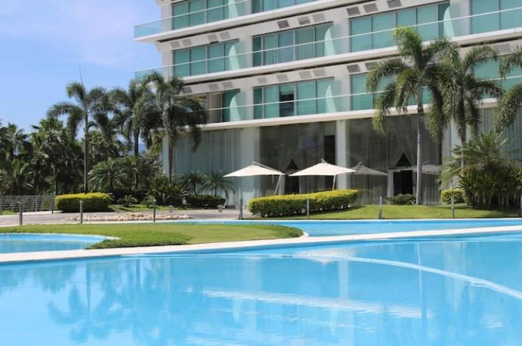 Sport & Beauty 2, Peninsula Puerto Vallarta beachfront condos, Puerto Vallarta