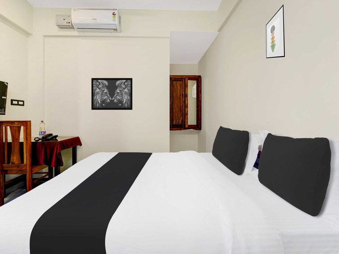 Room 2, Collection O Padmanabhaswamy Trivandrum, Thiruvananthapuram