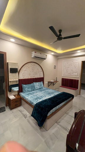 Room 3, Infinity Stay, Jaipur