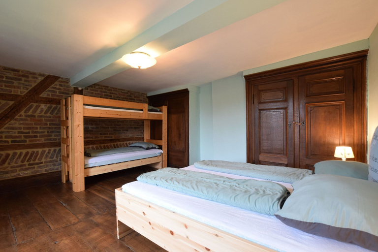 Room 5, Luxury Holiday Home in Melreux-hotton With Sauna, Luxembourg