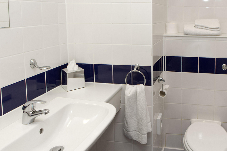 Bathroom 4, The Waterside Hotel, Aberdeenshire