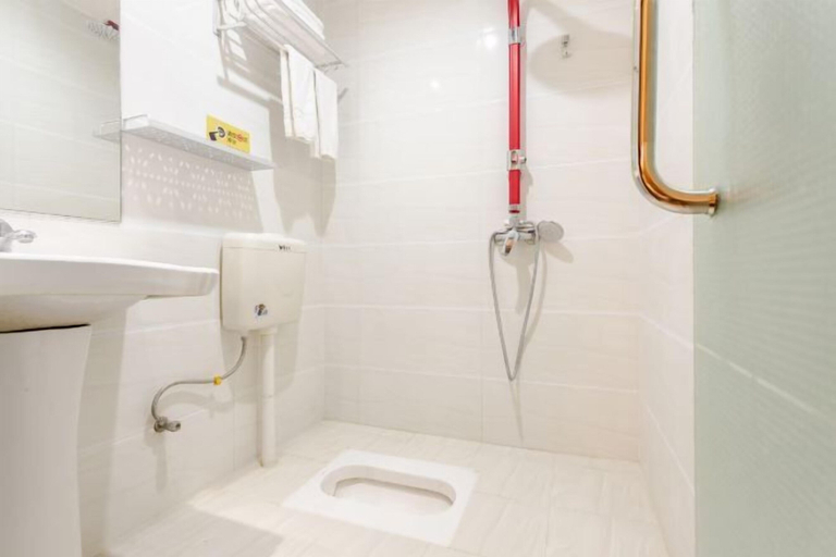 Bathroom 5, Huifeng Business Hotel, Chongqing