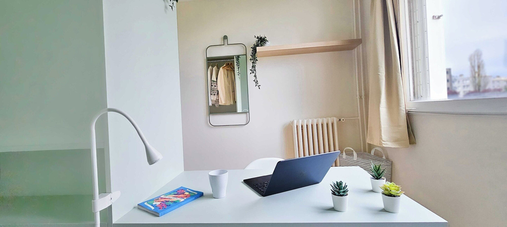 Interior 1, Cozy Room in a Friendly Shared Flat - Lyon 8th, Rhône