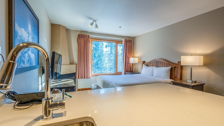 Room 5, Cahilty #263 Home, Thompson-Nicola
