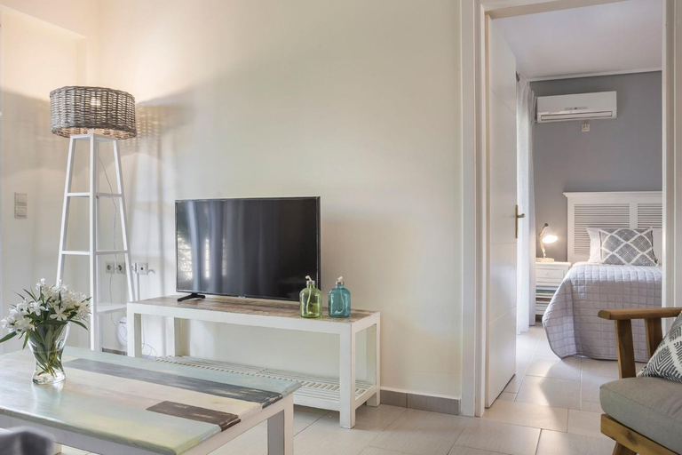 Others 4, Deluxe Kefalonia Apartment  1 Bedroom  Apartment Thalassa  Tranquil Location, Ionian Islands