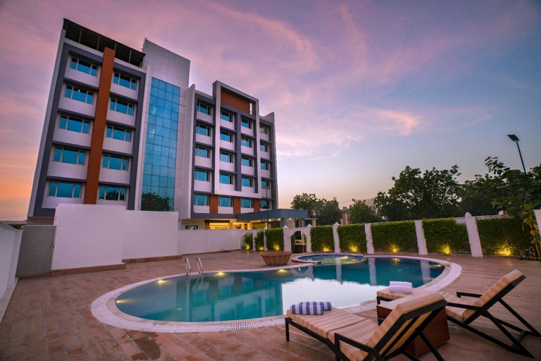 Sport & Beauty, Hotel Madhuram Royale - A Unit of SRE Group, Jodhpur