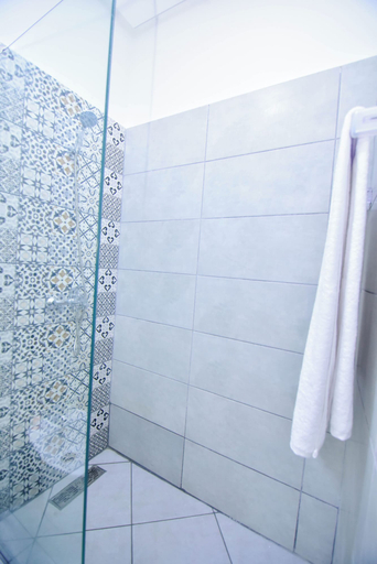 Bathroom 3, Hôtel Atlas, Tanger-Assilah